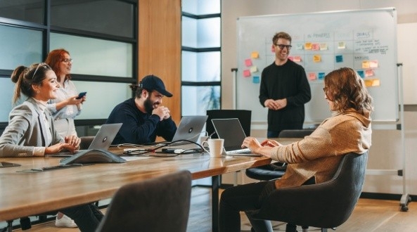 Cómo contratar la luz para una empresa