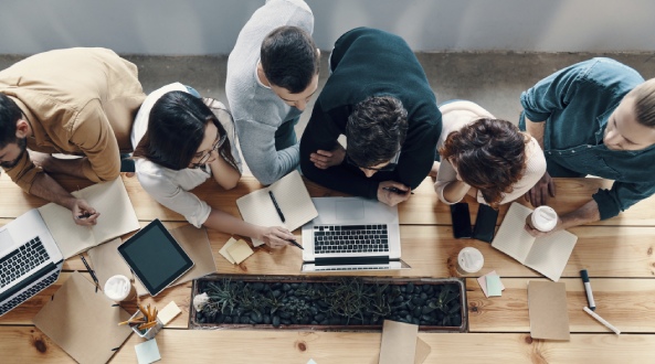 trabajadores en empresa requisitos caes