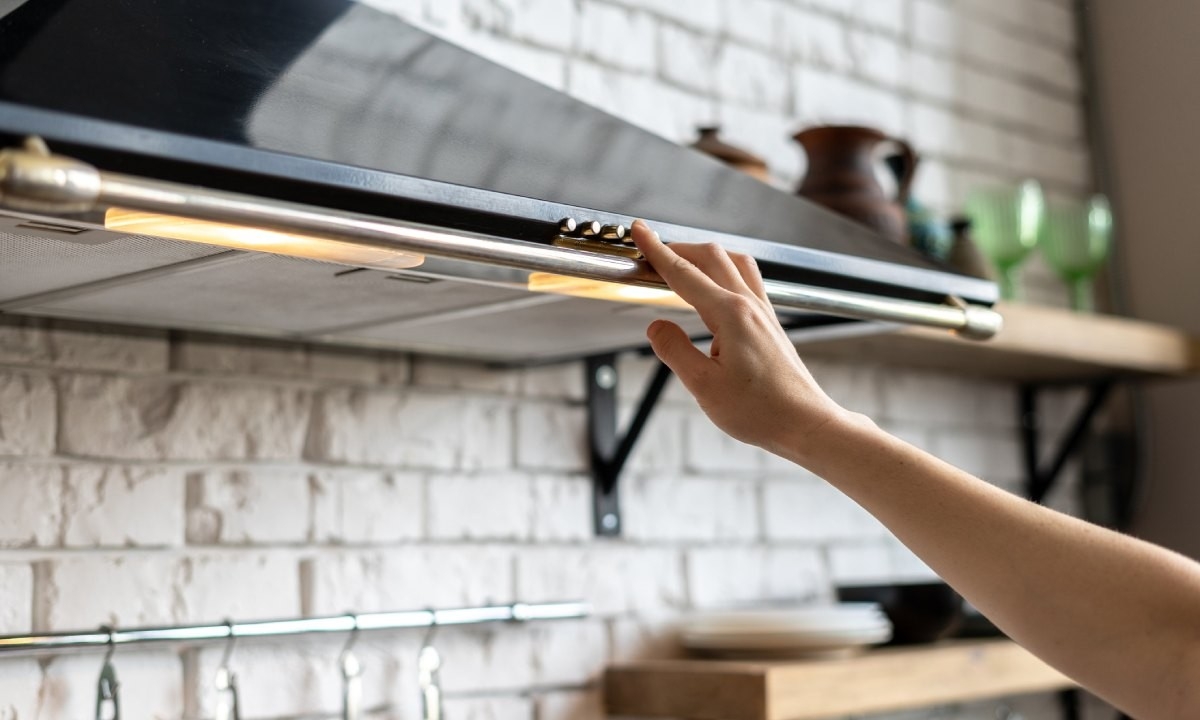 Cuánto consume una campana extractora