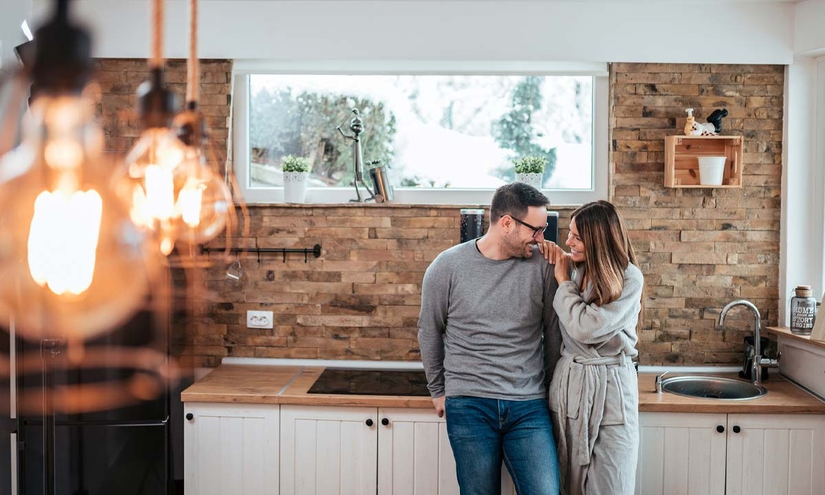 gasto en luz al mes de una pareja