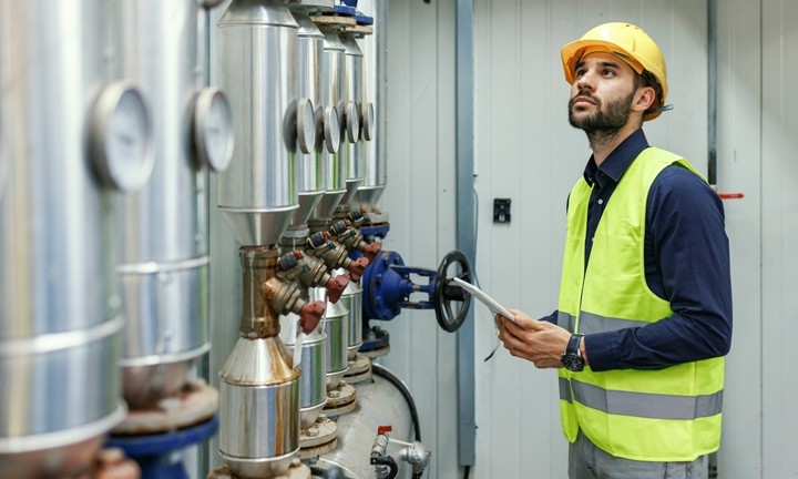 Inspección de gas natural en comunidades de vecinos