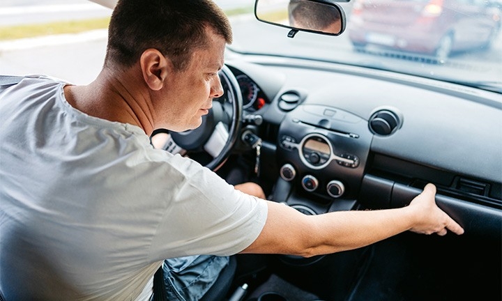 Qué es obligatorio llevar en el coche