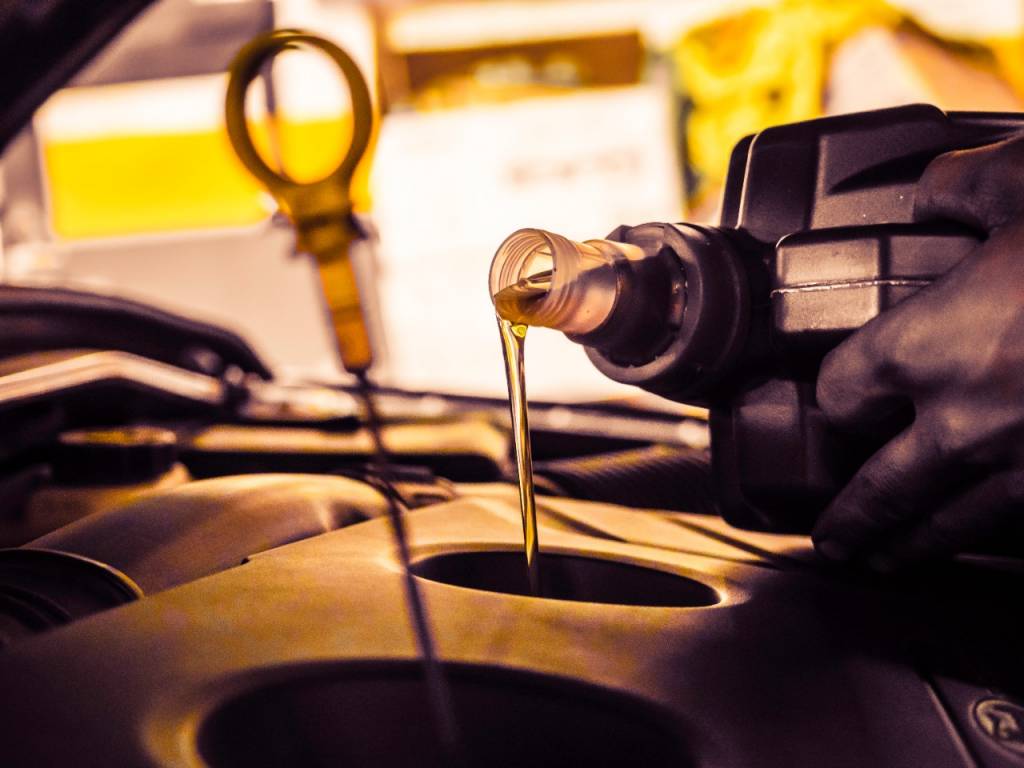 ¿Qué es el aceite mineral para motor?  