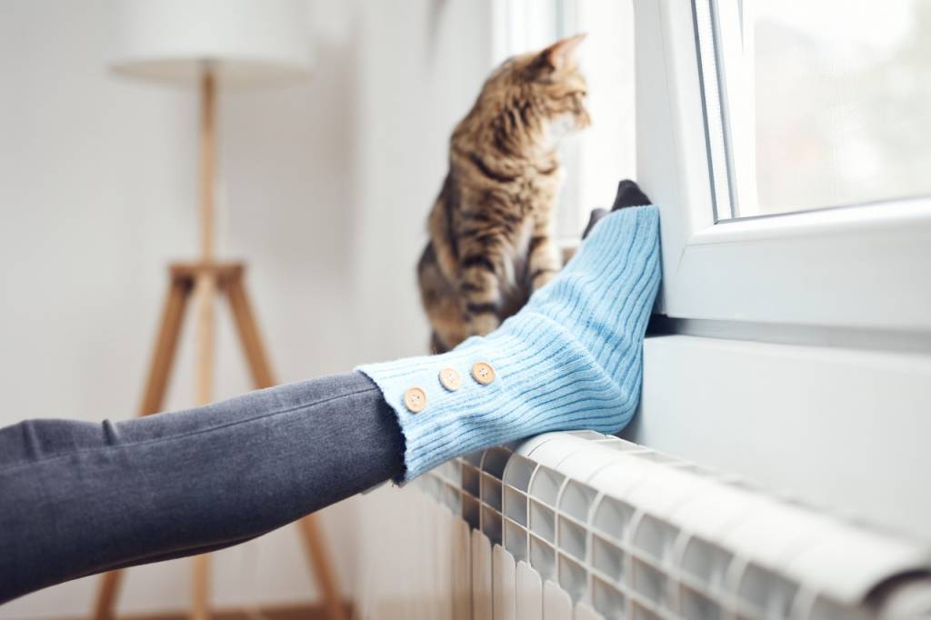 En este artículo te explicaremos cómo usar la calefacción de una manera eficiente sin renunciar a una buena temperatura en casa.