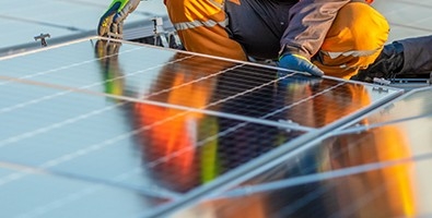 ¿Cómo funcionan las placas solares?