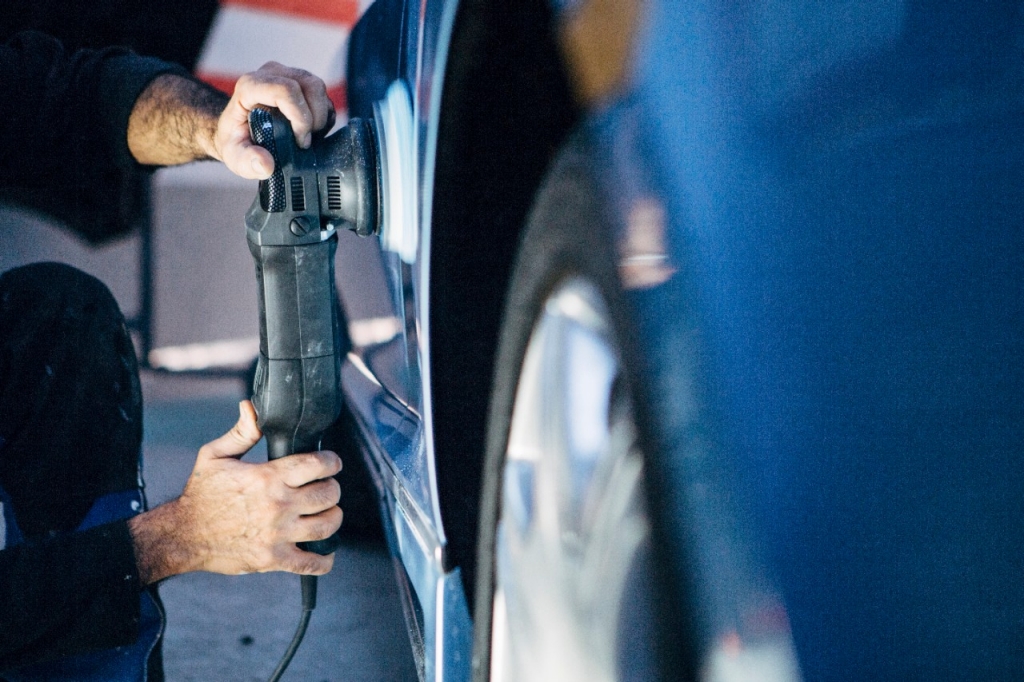 ¿Cómo pulir la pintura del coche correctamente?