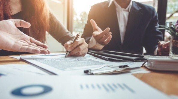 Cómo contratar el gas para una empresa