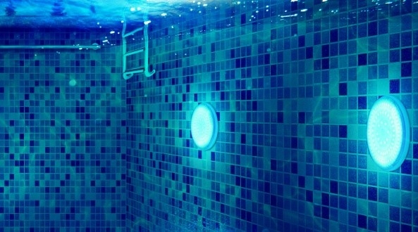 Consumo de electricidad de una piscina