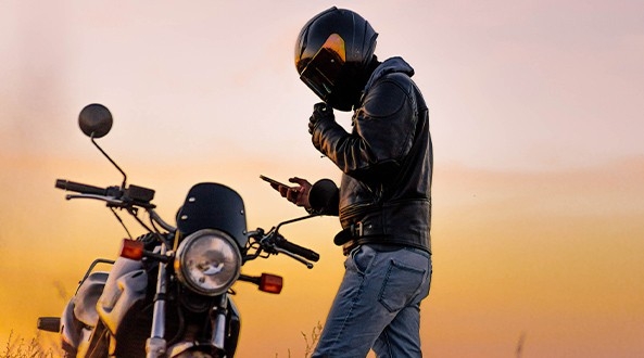 Qué es obligatorio llevar en moto