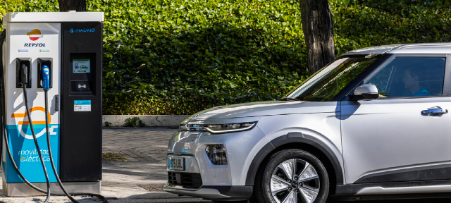 Recarga eléctrica coche