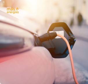 Recarga ahora gratis tu coche eléctrico por ser cliente de Repsol Luz y Gas