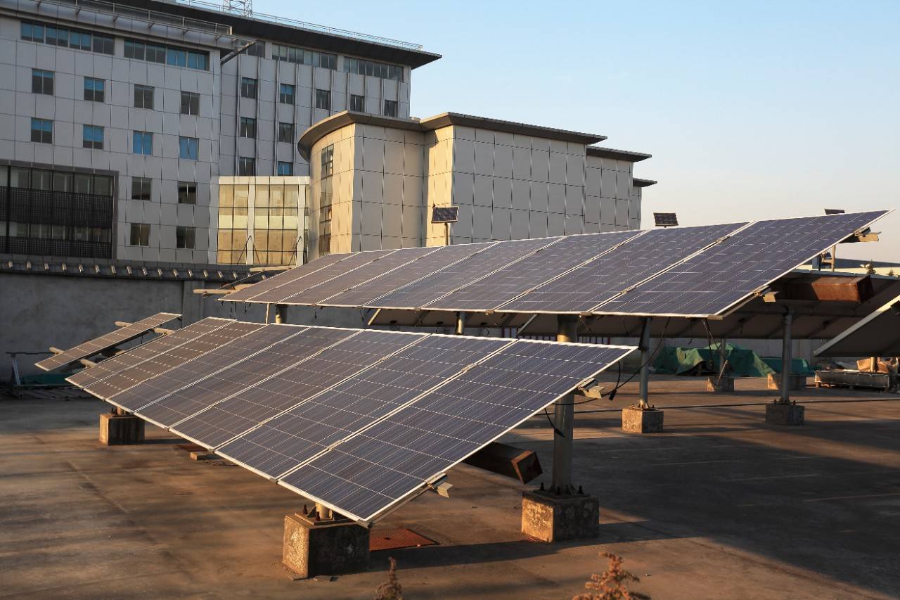 Conviértete en una fuente de energía y activa una comunidad solar con la instalación de paneles fotovoltaicos en tu tejado